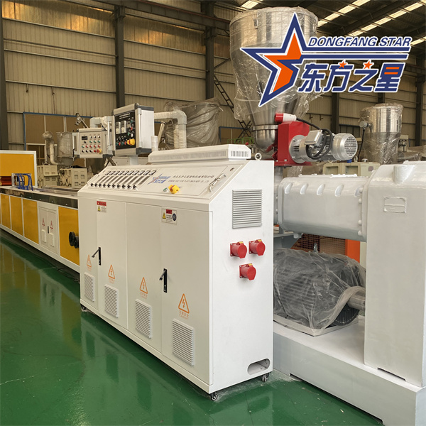 PVC takpanel extrudering utrustning